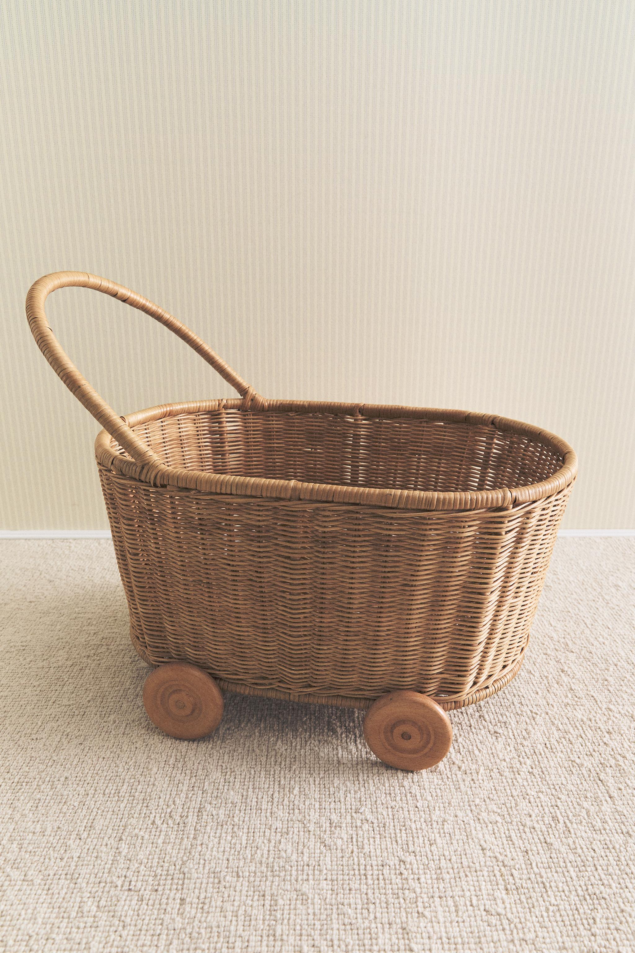 CHILDREN'S RATTAN CART WITH WHEELS